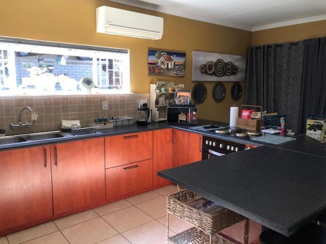 80 On Benade Apartman Bloemfontein Kültér fotó