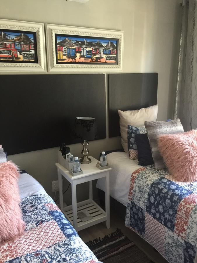 80 On Benade Apartman Bloemfontein Kültér fotó
